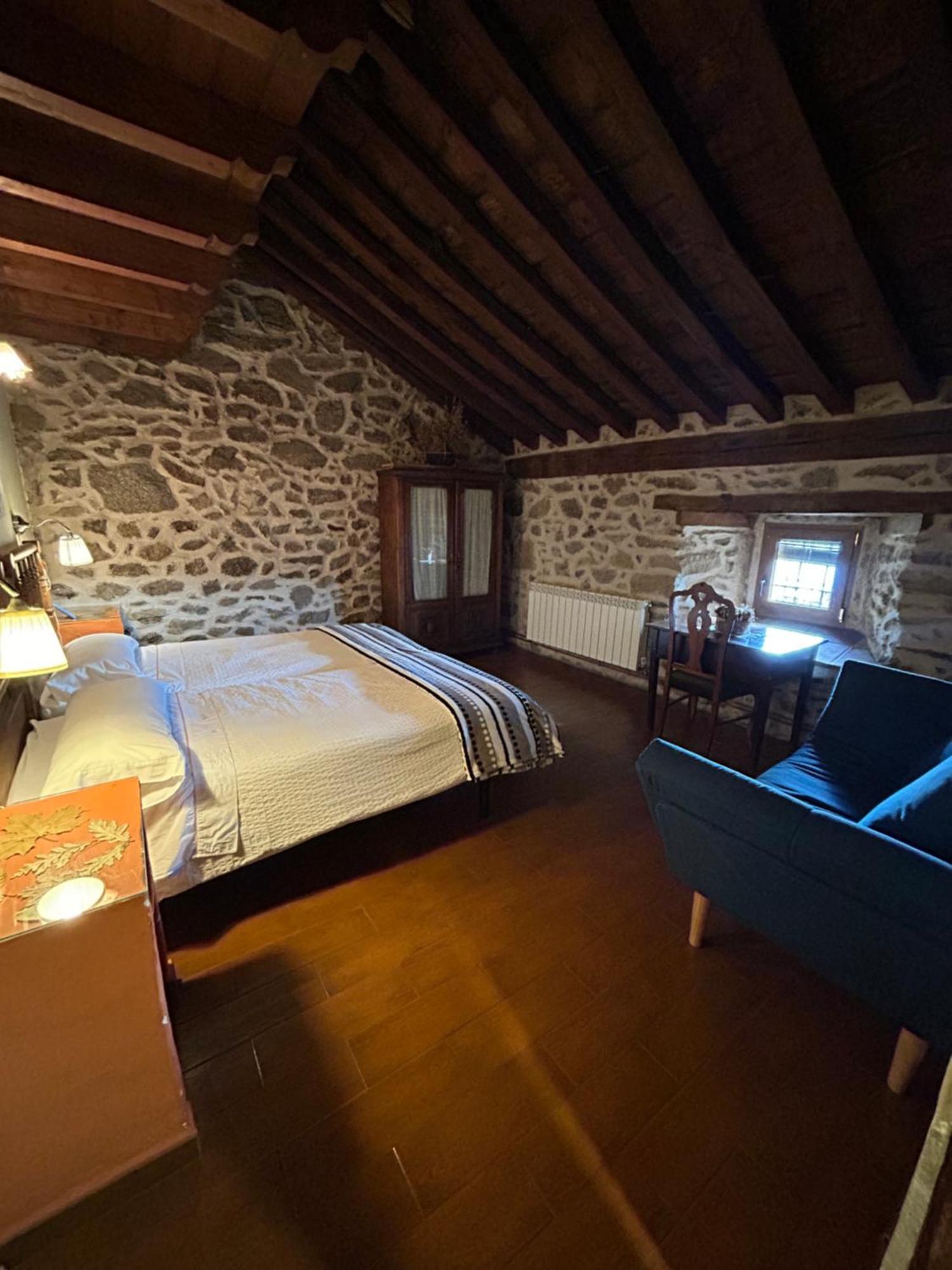 Casa Rural La Casa De Piedra Vendégház Navarredonda de Gredos Kültér fotó