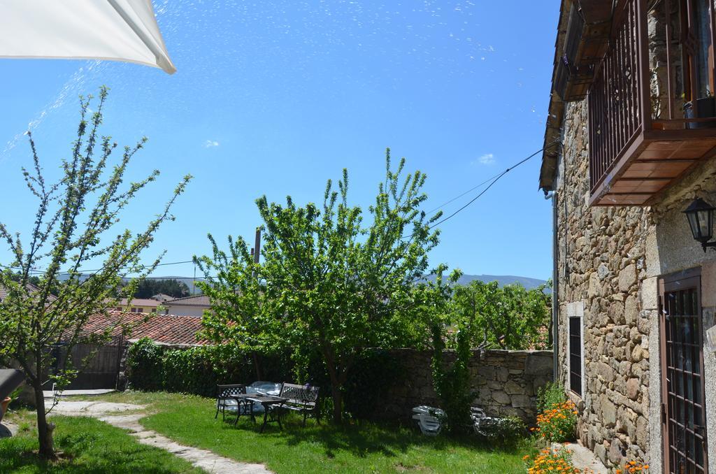 Casa Rural La Casa De Piedra Vendégház Navarredonda de Gredos Kültér fotó