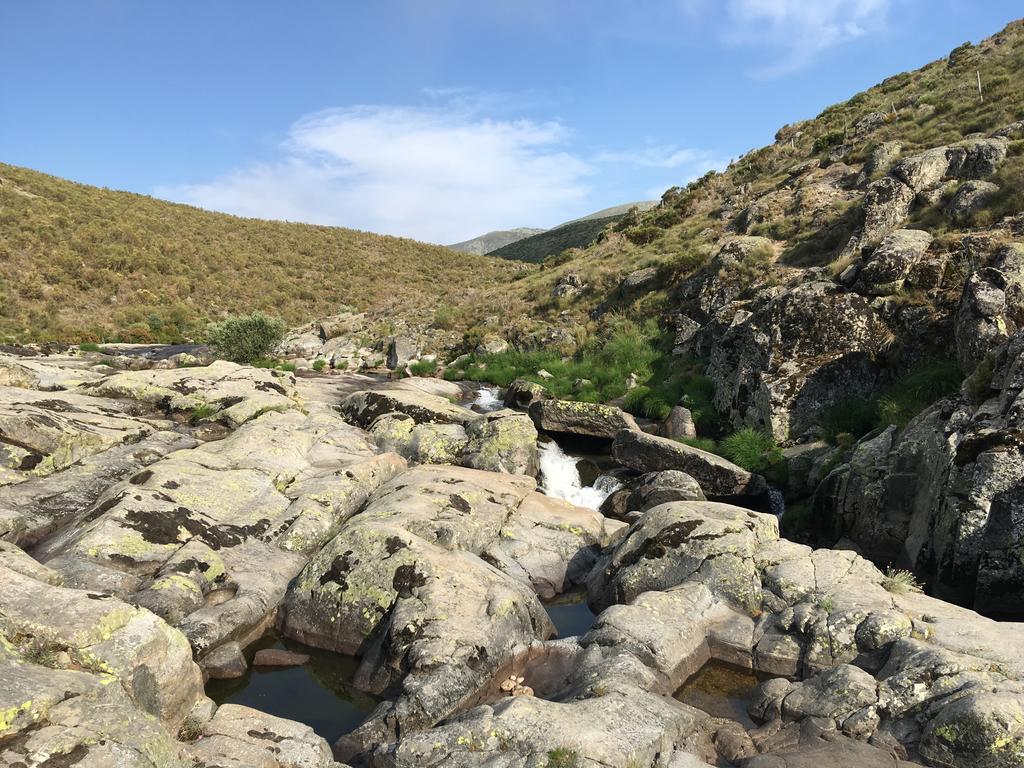 Casa Rural La Casa De Piedra Vendégház Navarredonda de Gredos Kültér fotó