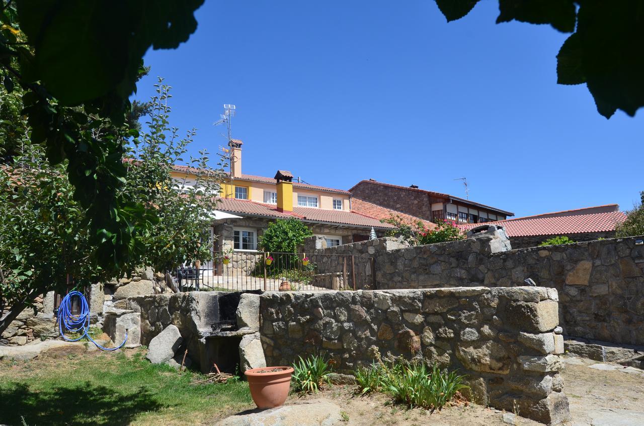 Casa Rural La Casa De Piedra Vendégház Navarredonda de Gredos Kültér fotó